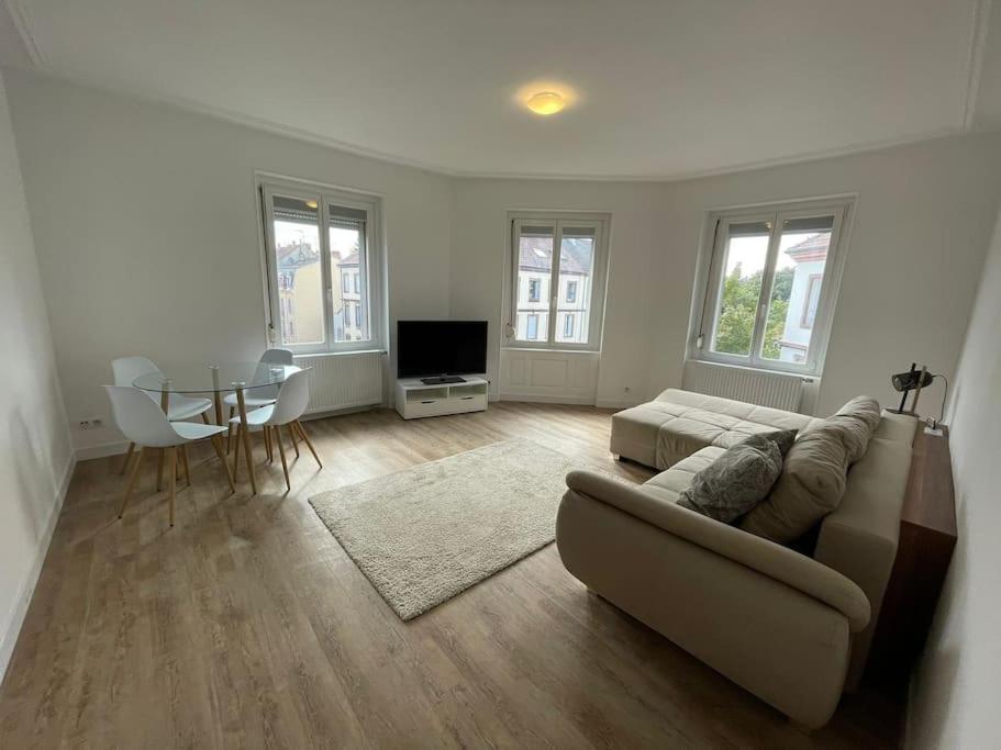 Mulhouse, Urban Family Nest Apartment Exterior photo